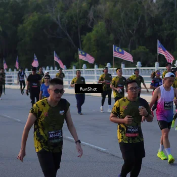 Runner Photo 7111104