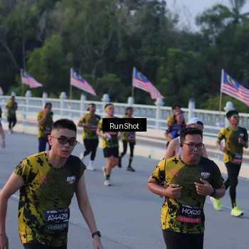 Runner Photo 7111112