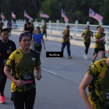 Runner Photo 7111121