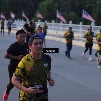 Runner Photo 7111125
