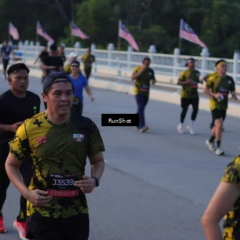Runner Photo 7111126