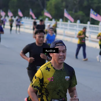 Runner Photo 7111127