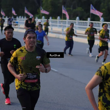 Runner Photo 7111128