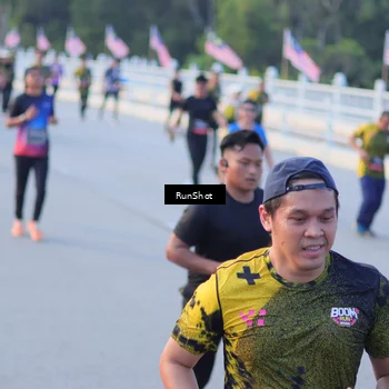 Runner Photo 7111129