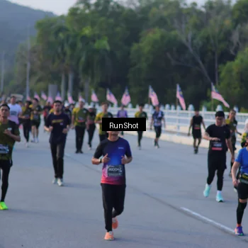 Runner Photo 7111138