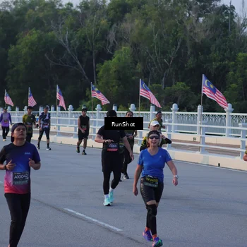 Runner Photo 7111145
