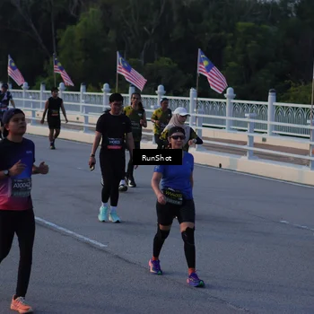 Runner Photo 7111155