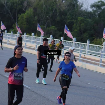 Runner Photo 7111156