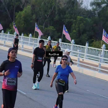 Runner Photo 7111157