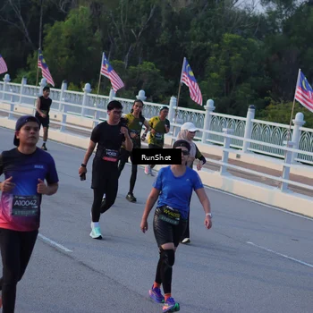Runner Photo 7111160