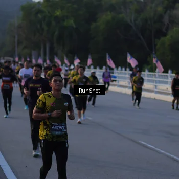 Runner Photo 7111165