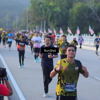 Runner Photo 7111173
