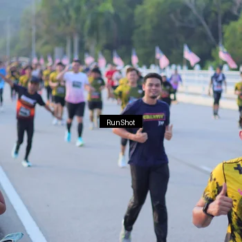 Runner Photo 7111191