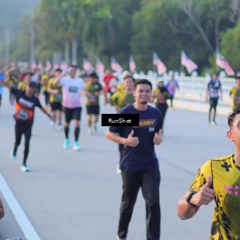 Runner Photo 7111199