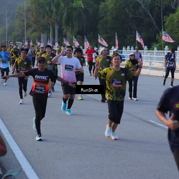 Runner Photo 7111202
