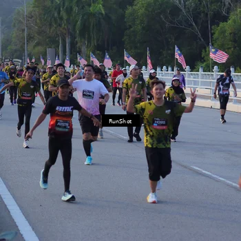 Runner Photo 7111203