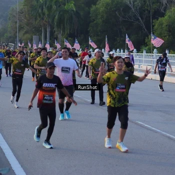 Runner Photo 7111207