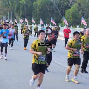 Runner Photo 7111233