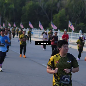Runner Photo 7111246