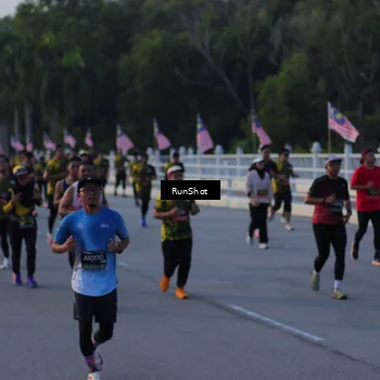 Runner Photo 7111252