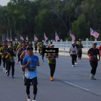 Runner Photo 7111253