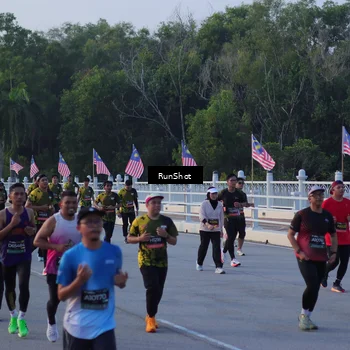 Runner Photo 7111265