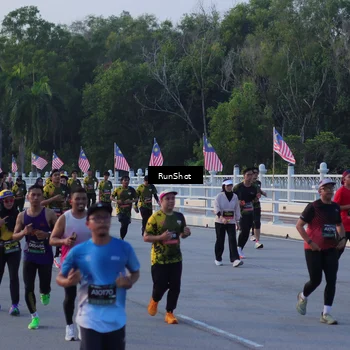Runner Photo 7111267