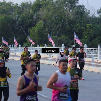 Runner Photo 7111295
