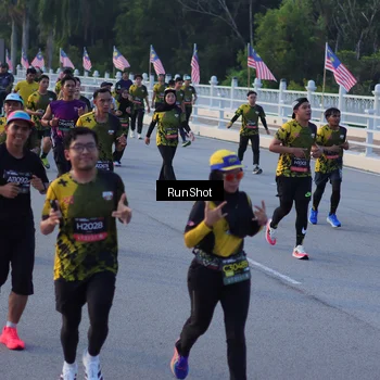 Runner Photo 7111302