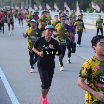 Runner Photo 7111311