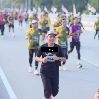 Runner Photo 7111315