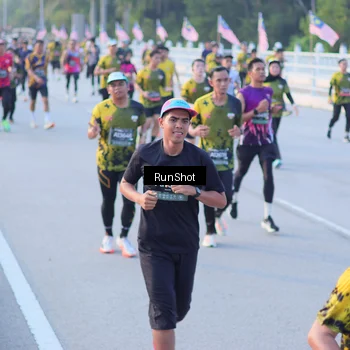 Runner Photo 7111316