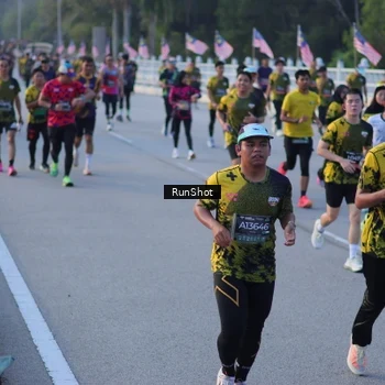 Runner Photo 7111330