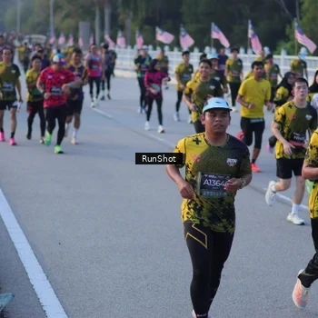 Runner Photo 7111333