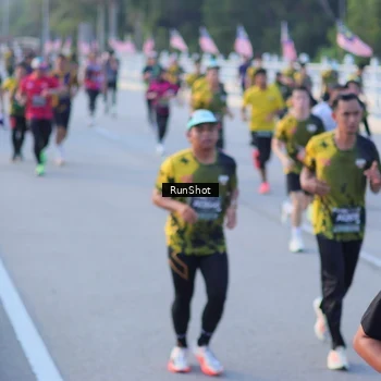 Runner Photo 7111336