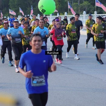 Runner Photo 7111342