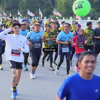Runner Photo 7111351
