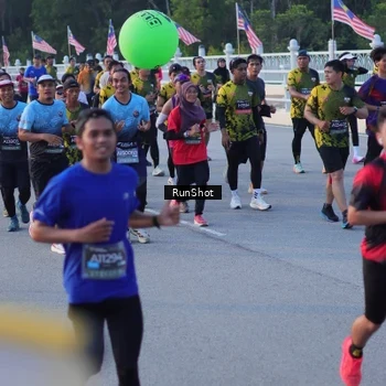 Runner Photo 7111360