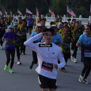 Runner Photo 7111361