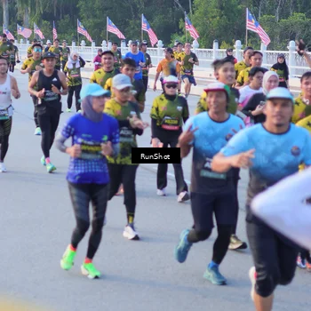 Runner Photo 7111372