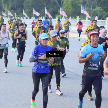 Runner Photo 7111376