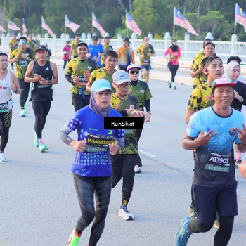 Runner Photo 7111377