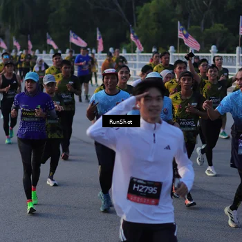 Runner Photo 7111381