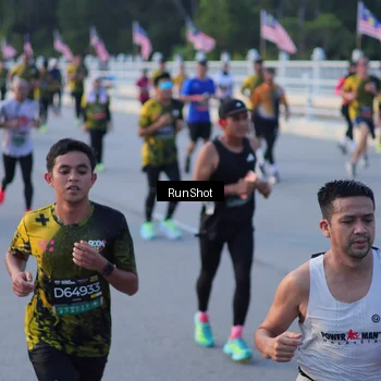 Runner Photo 7111400