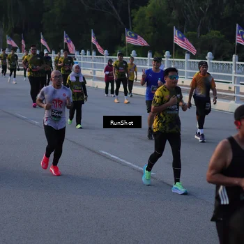 Runner Photo 7111421