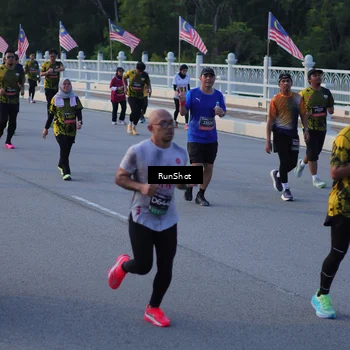 Runner Photo 7111425