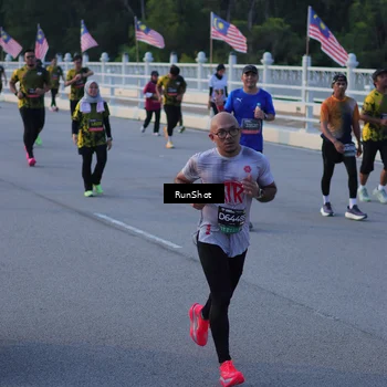 Runner Photo 7111428