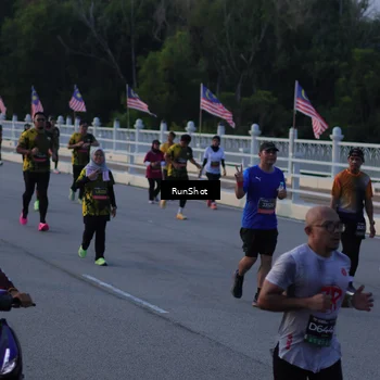 Runner Photo 7111429