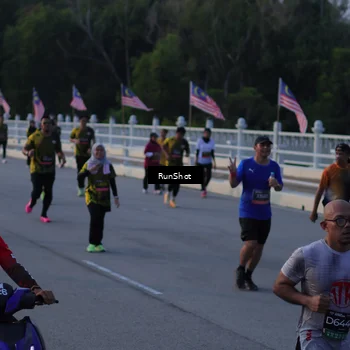 Runner Photo 7111432