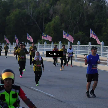 Runner Photo 7111433